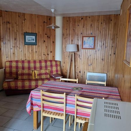 Hotel La Rotonde Des Granes La Bâtie-Neuve Camera foto