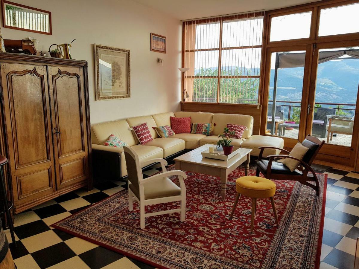 Hotel La Rotonde Des Granes La Bâtie-Neuve Esterno foto